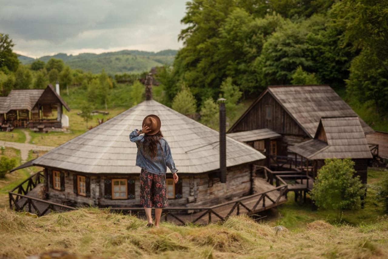Raven'S Nest - The Hidden Village, Transylvania - Romania Sub Piatra 외부 사진